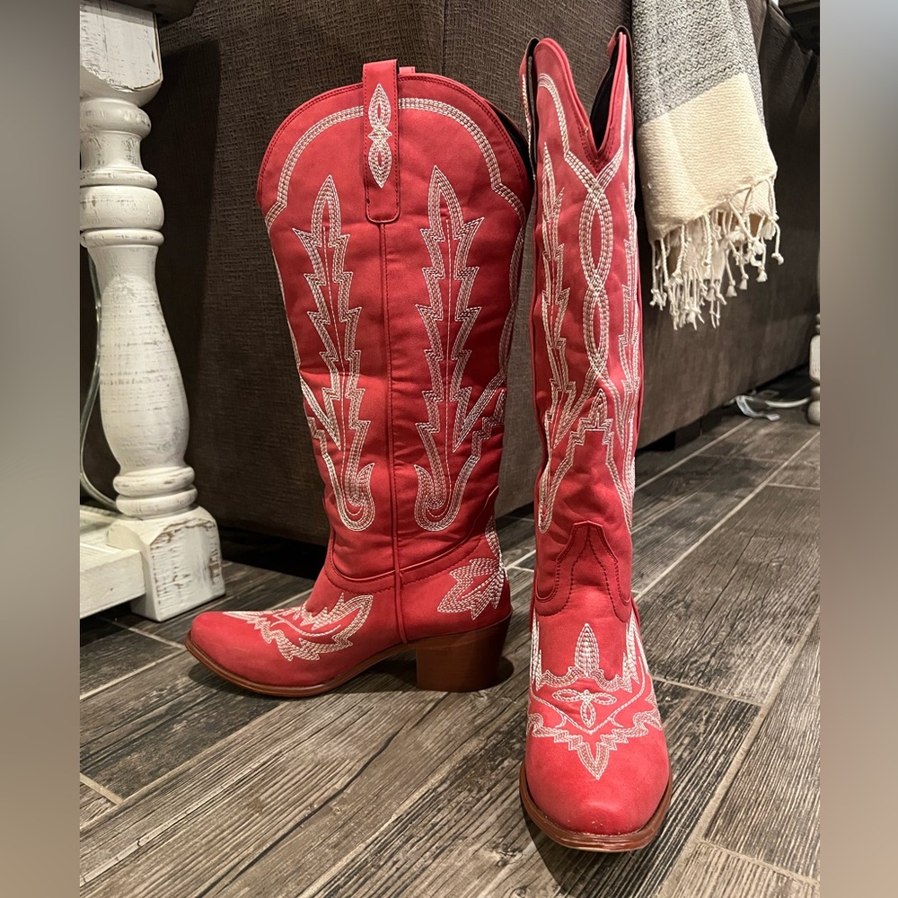 Women’s Red Knee High Cowboy Boots